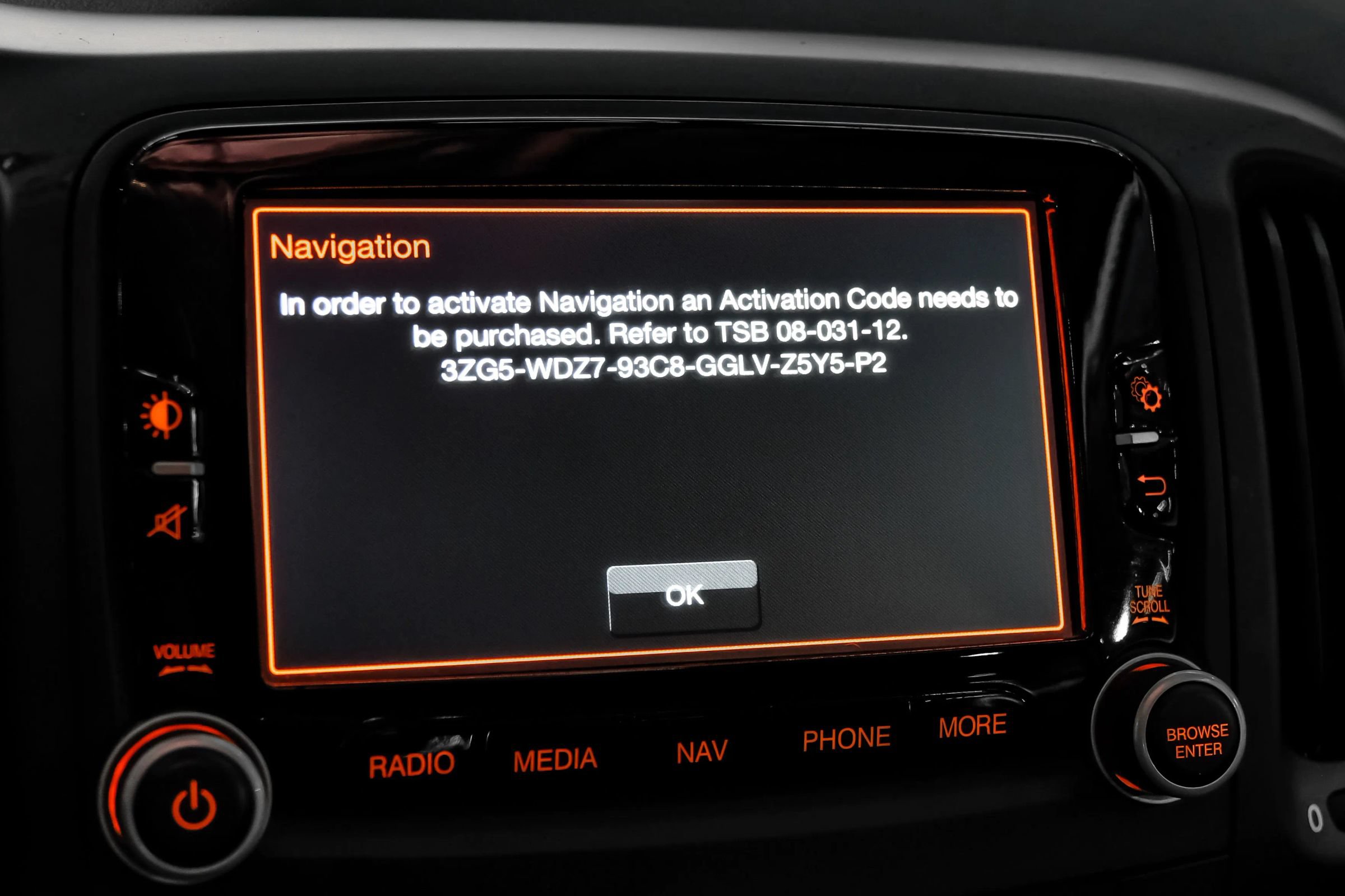 Used 2017 FIAT 500L Lounge w/ Dual-Pane Sunroof Package FWD image 25