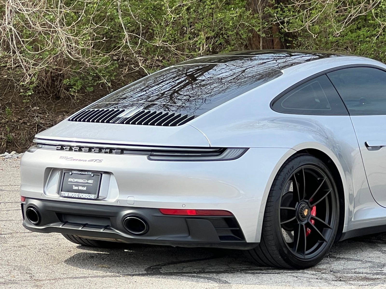 Certified 2024 Porsche 911 Carrera GTS image 8