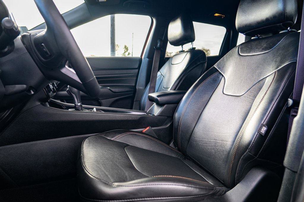 Used 2023 Jeep Compass Limited image 15