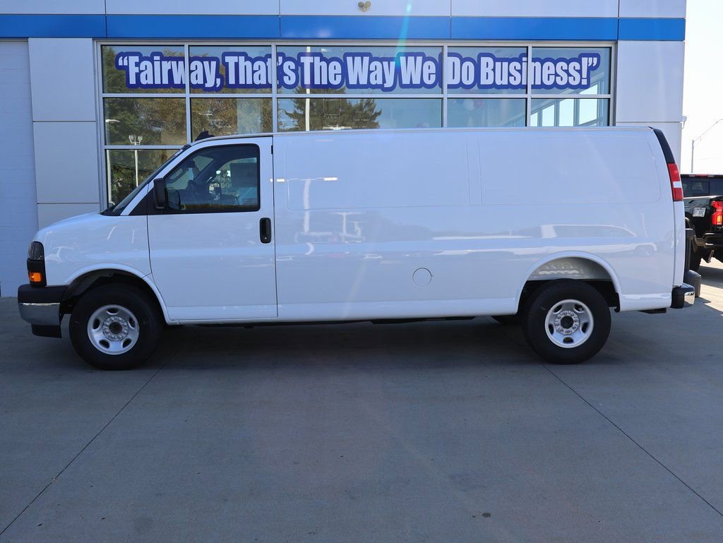 New 2025 Chevrolet Express 3500 Extended w/ Driver Convenience Package RWD image 7