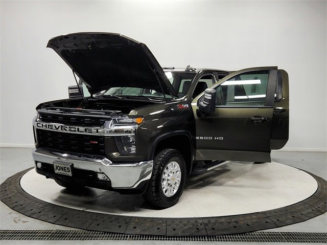 Used 2022 Chevrolet Silverado 3500 LT w/ Convenience Package image 11