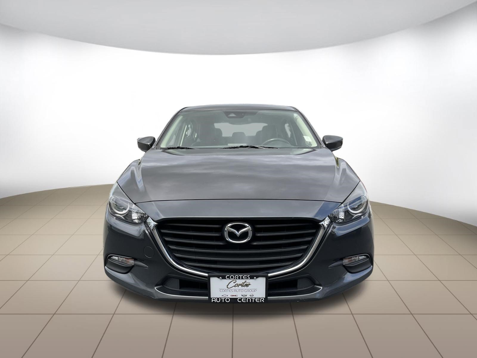 Used 2018 MAZDA MAZDA3 Touring FWD image 2