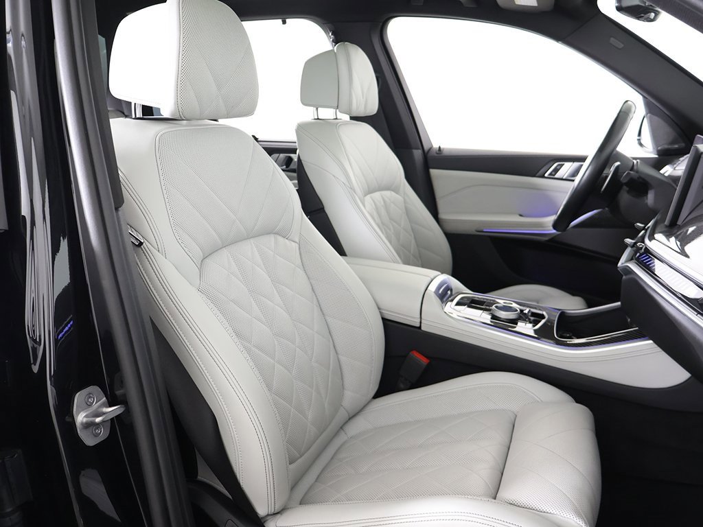 Used 2024 BMW X5 M60i image 36