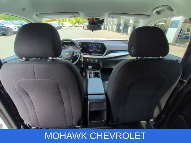 Used 2024 Chevrolet Trax LS w/ LS Convenience Package FWD image 19