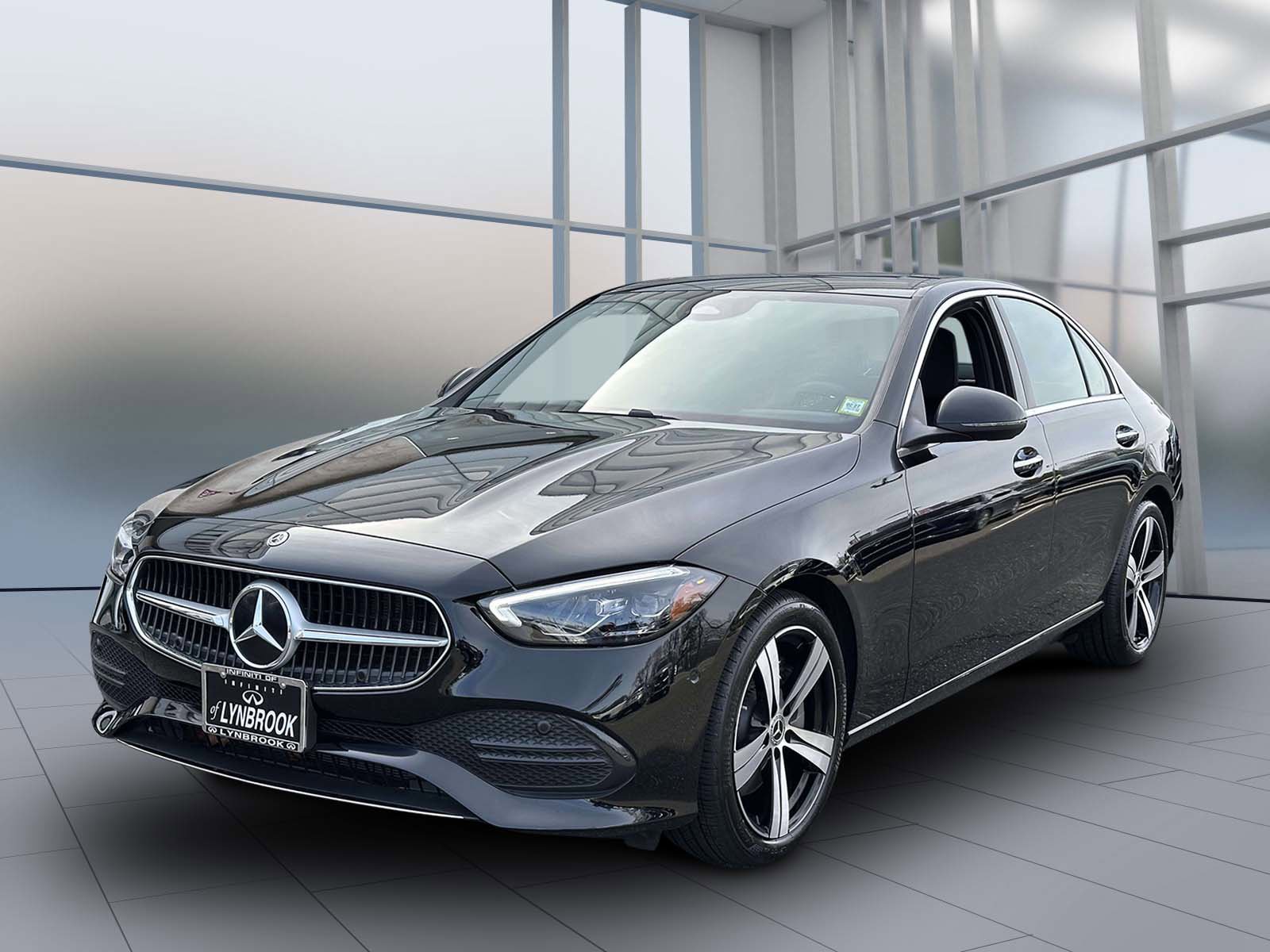 Used 2025 Mercedes-Benz C 300 4MATIC Sedan image 3