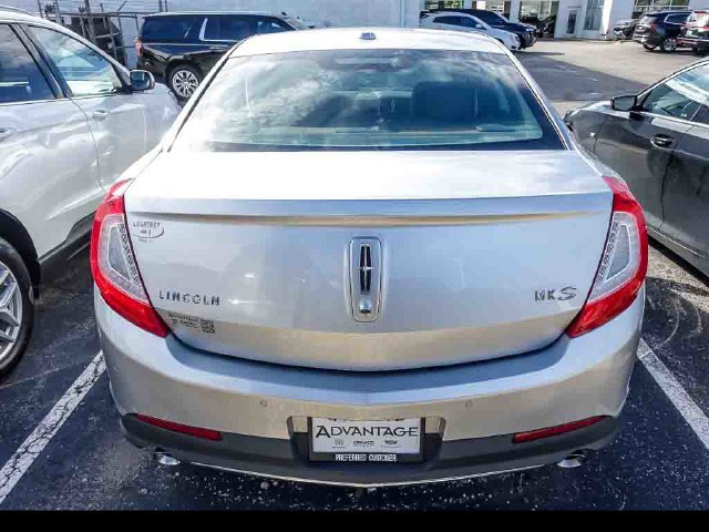 Used 2013 Lincoln MKS FWD image 5