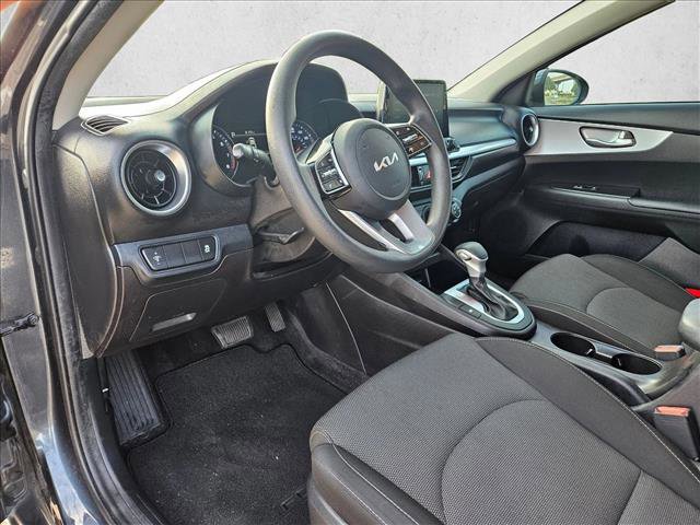 Used 2022 Kia Forte LXS FWD image 10