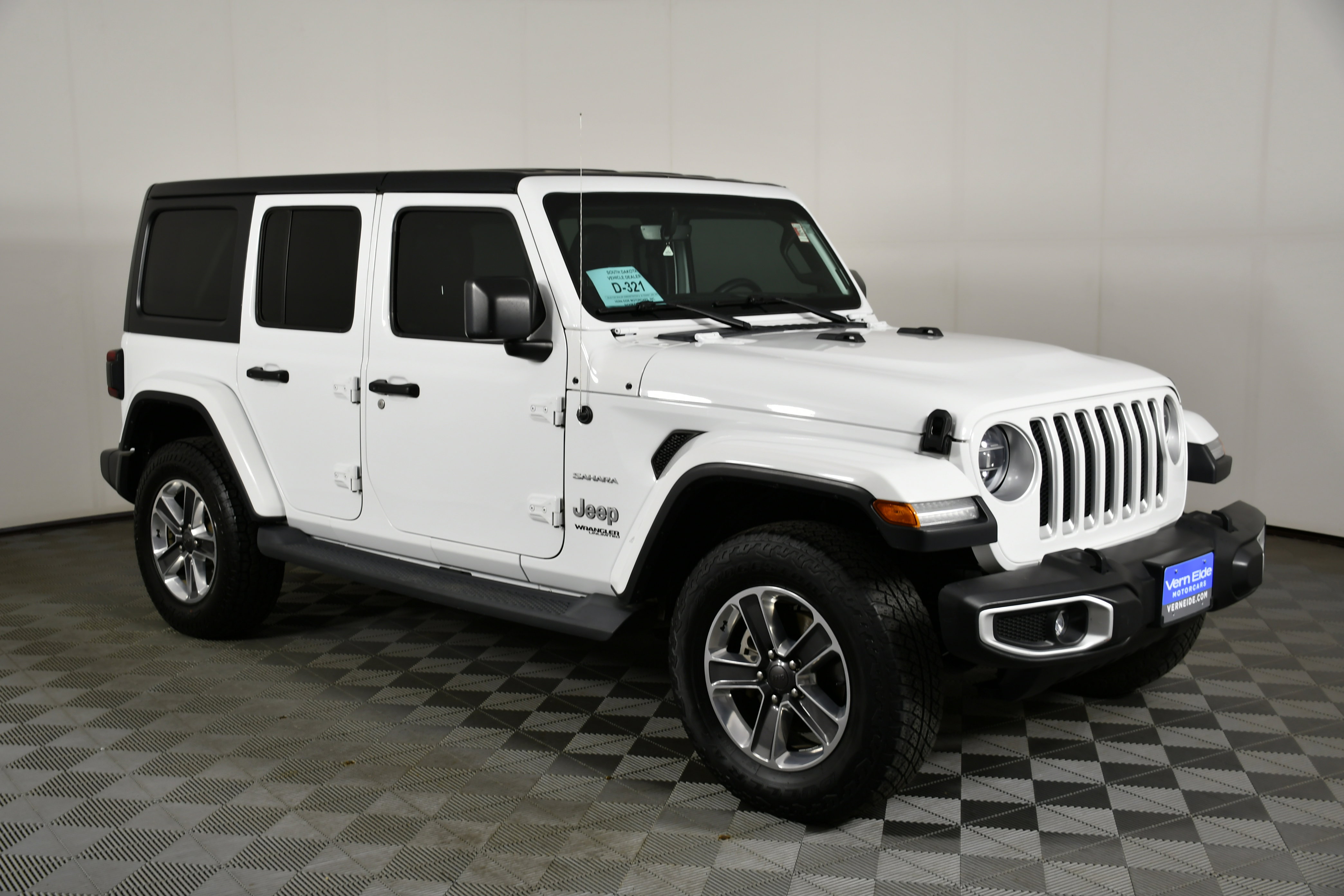 Used 2019 Jeep Wrangler Unlimited Sahara image 4