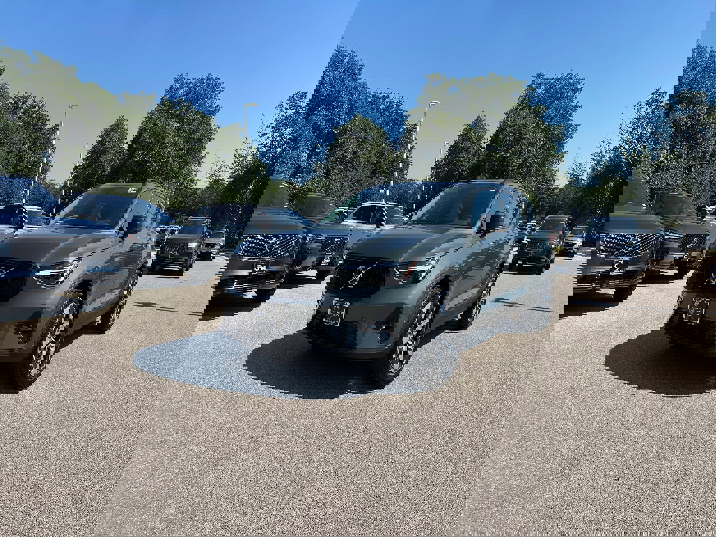 New 2026 Volvo XC40 B5 Plus w/ Protection Package Premier image 2