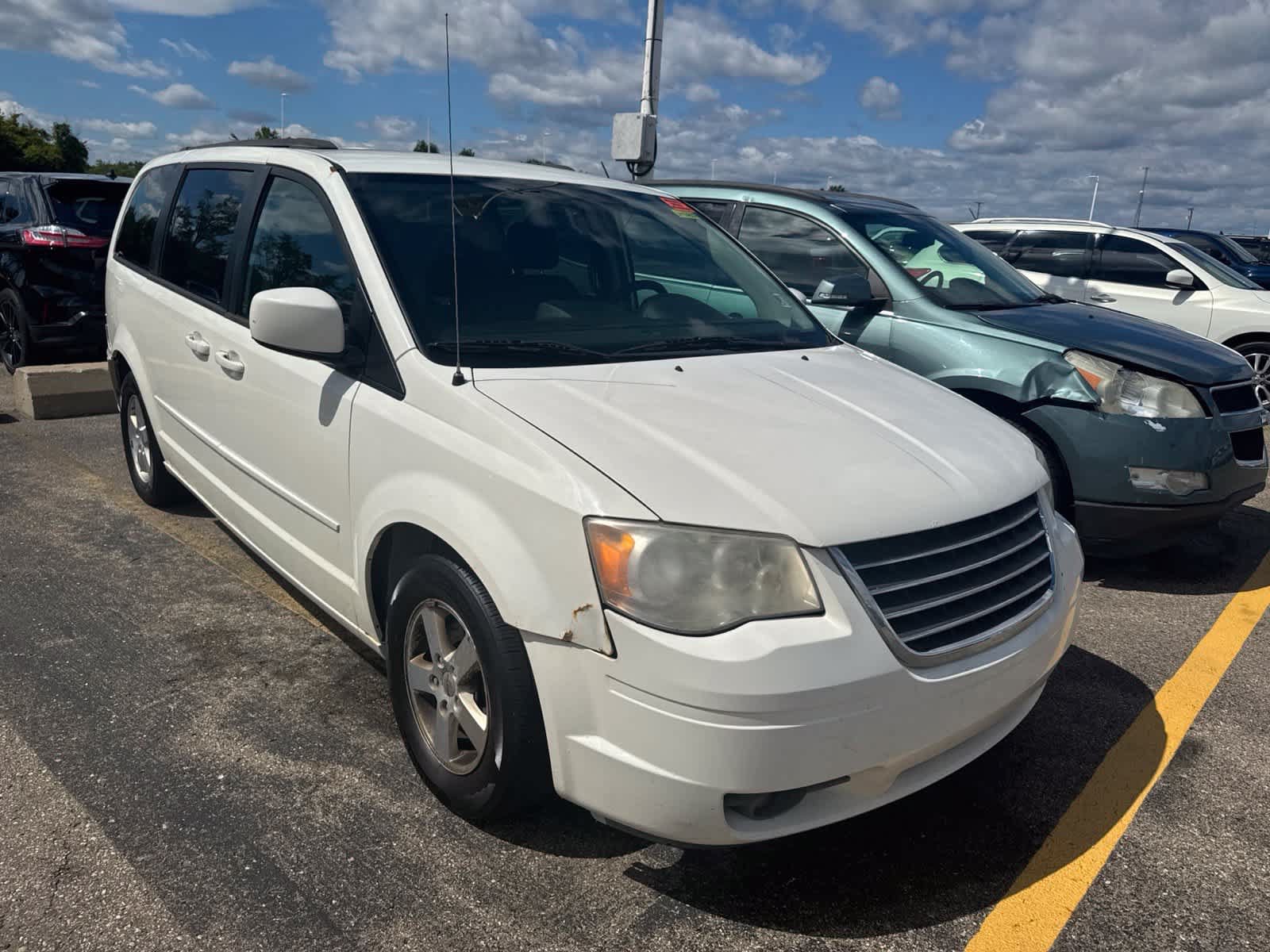 Used 2013 Dodge Grand Caravan SXT FWD image 24