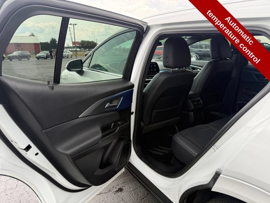 Used 2024 Chevrolet Equinox EV LT w/ LPO, All-Weather Mat Package FWD image 34