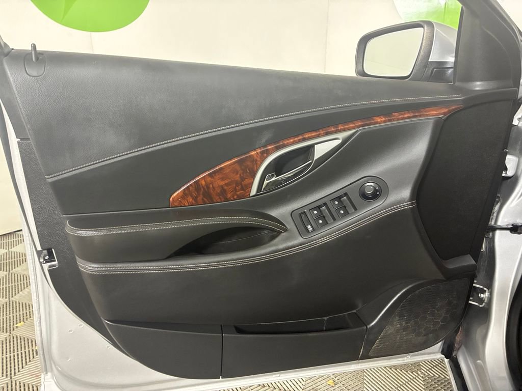 Used 2013 Buick LaCrosse Leather image 20