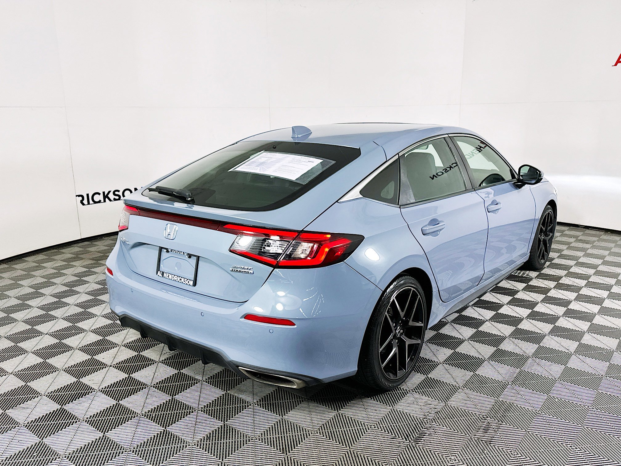 Used 2022 Honda Civic Sport Touring image 3