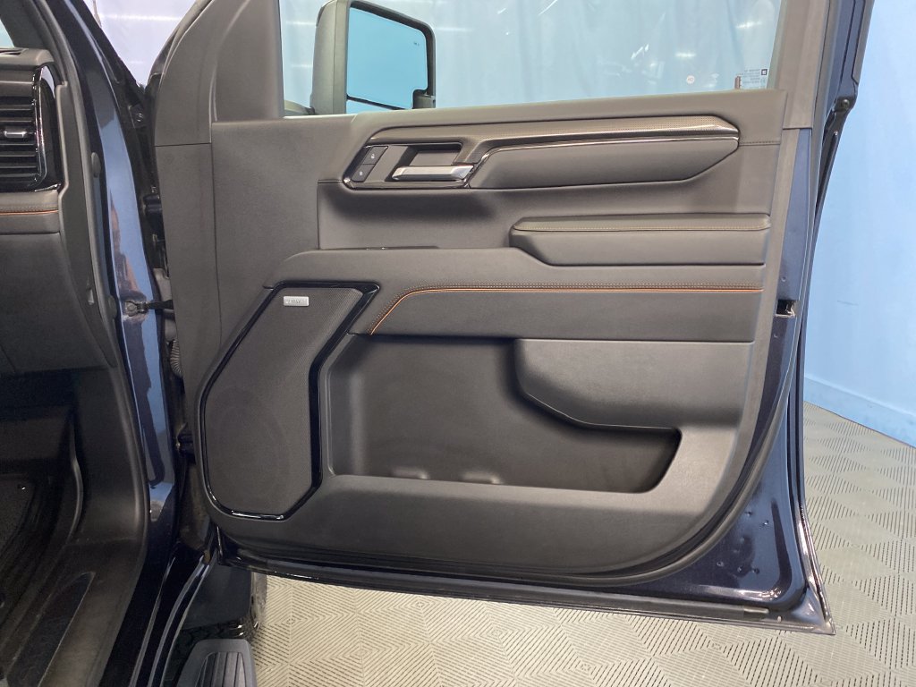 Used 2024 GMC Sierra 2500 AT4 w/ Technology Package AWD/4WD image 41