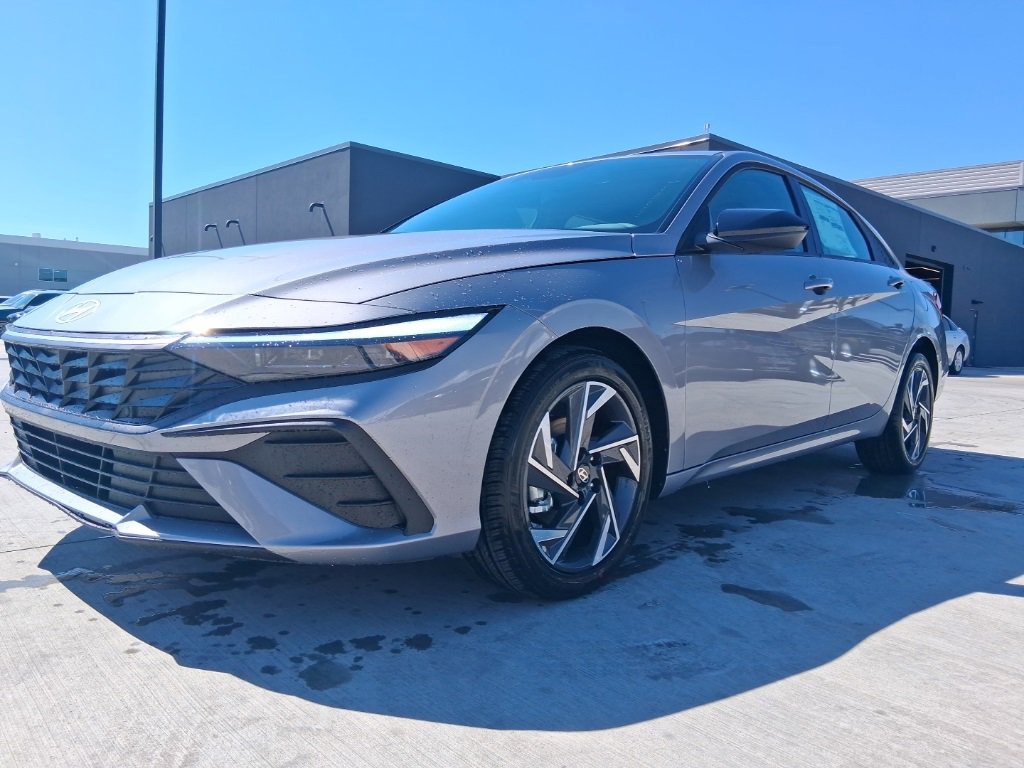New 2025 Hyundai Elantra Sport