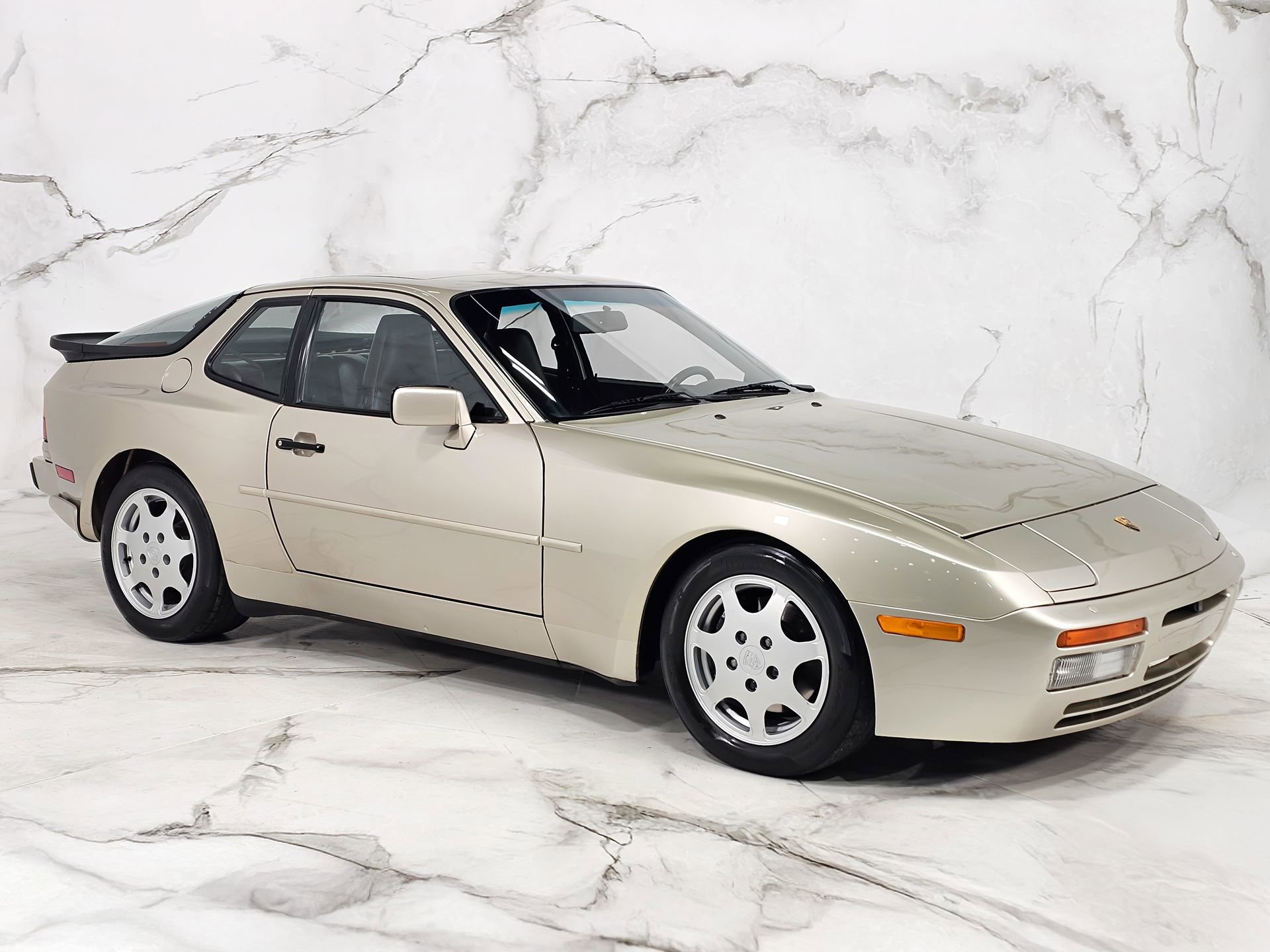 Used 1989 Porsche 944 Turbo image 80