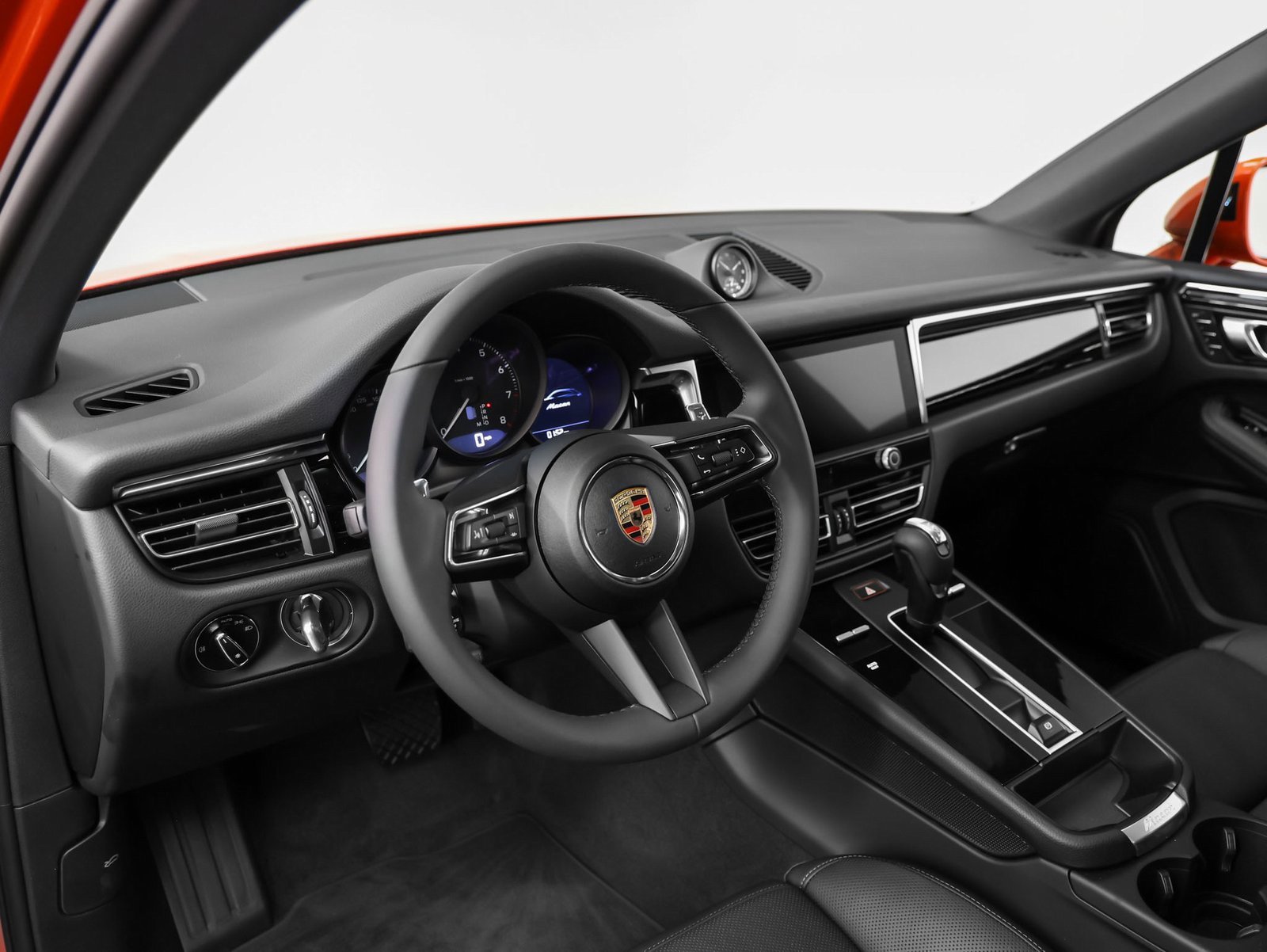 Certified 2025 Porsche Macan image 43