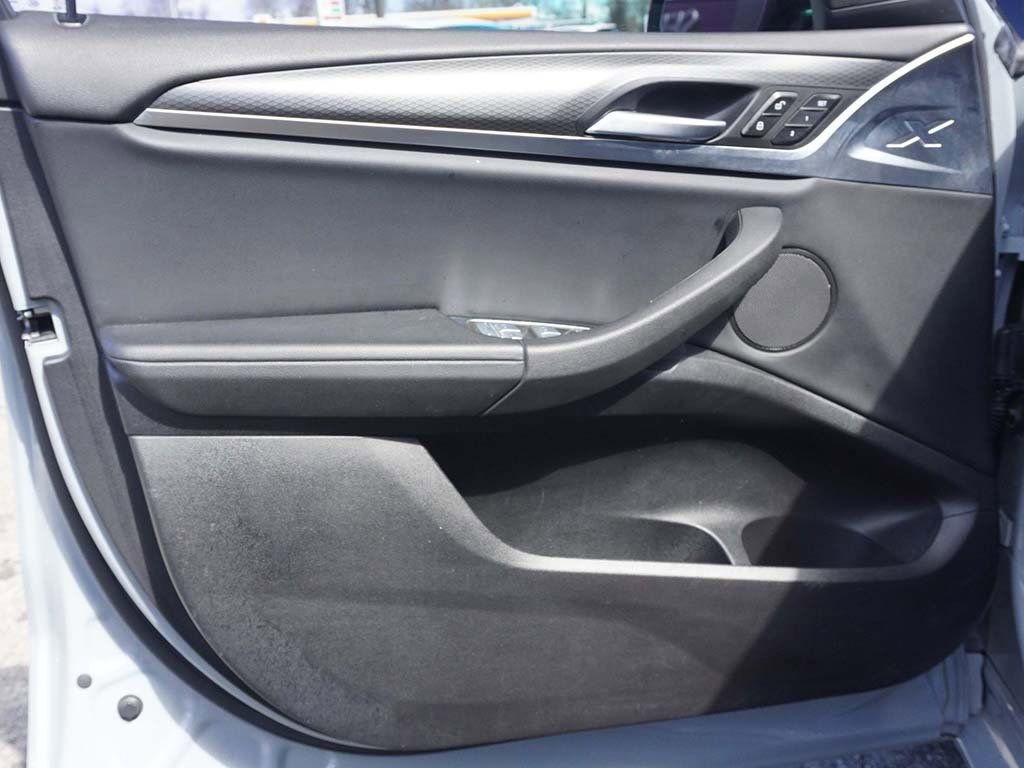 Used 2022 BMW X4 xDrive30i w/ M Sport Package image 22