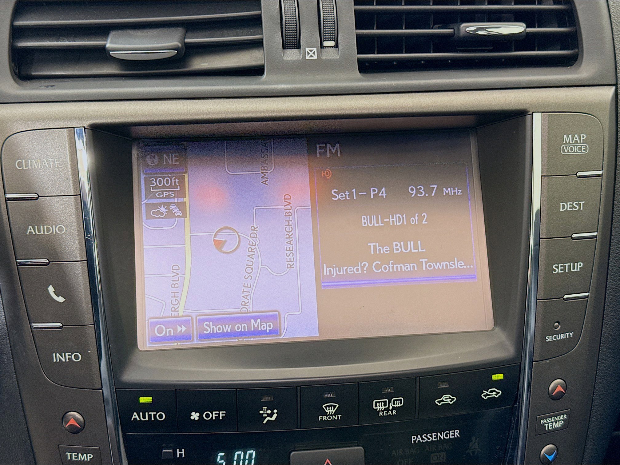 Used 2013 Lexus IS 250 AWD w/ Premium Pkg image 16