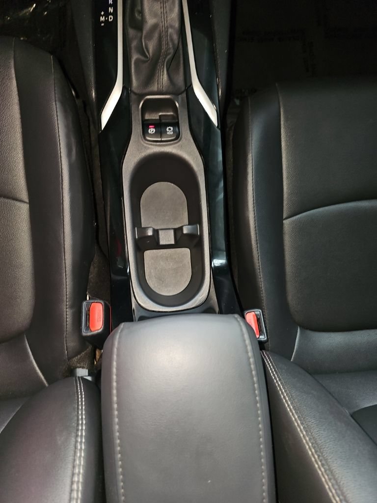 Used 2025 Toyota Corolla Cross XLE AWD/4WD image 22