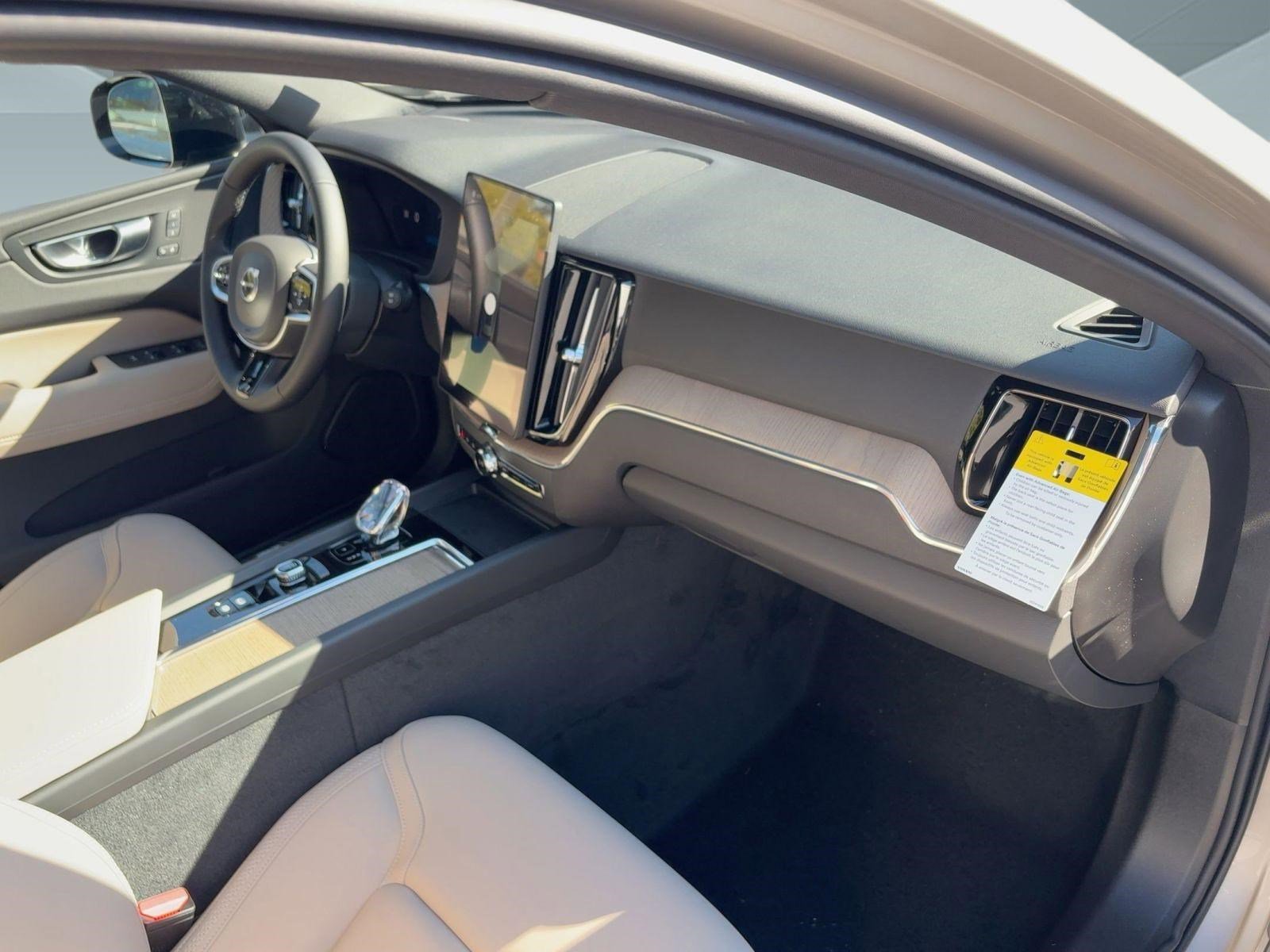 New 2026 Volvo XC60 B5 Plus w/ Climate Package image 31