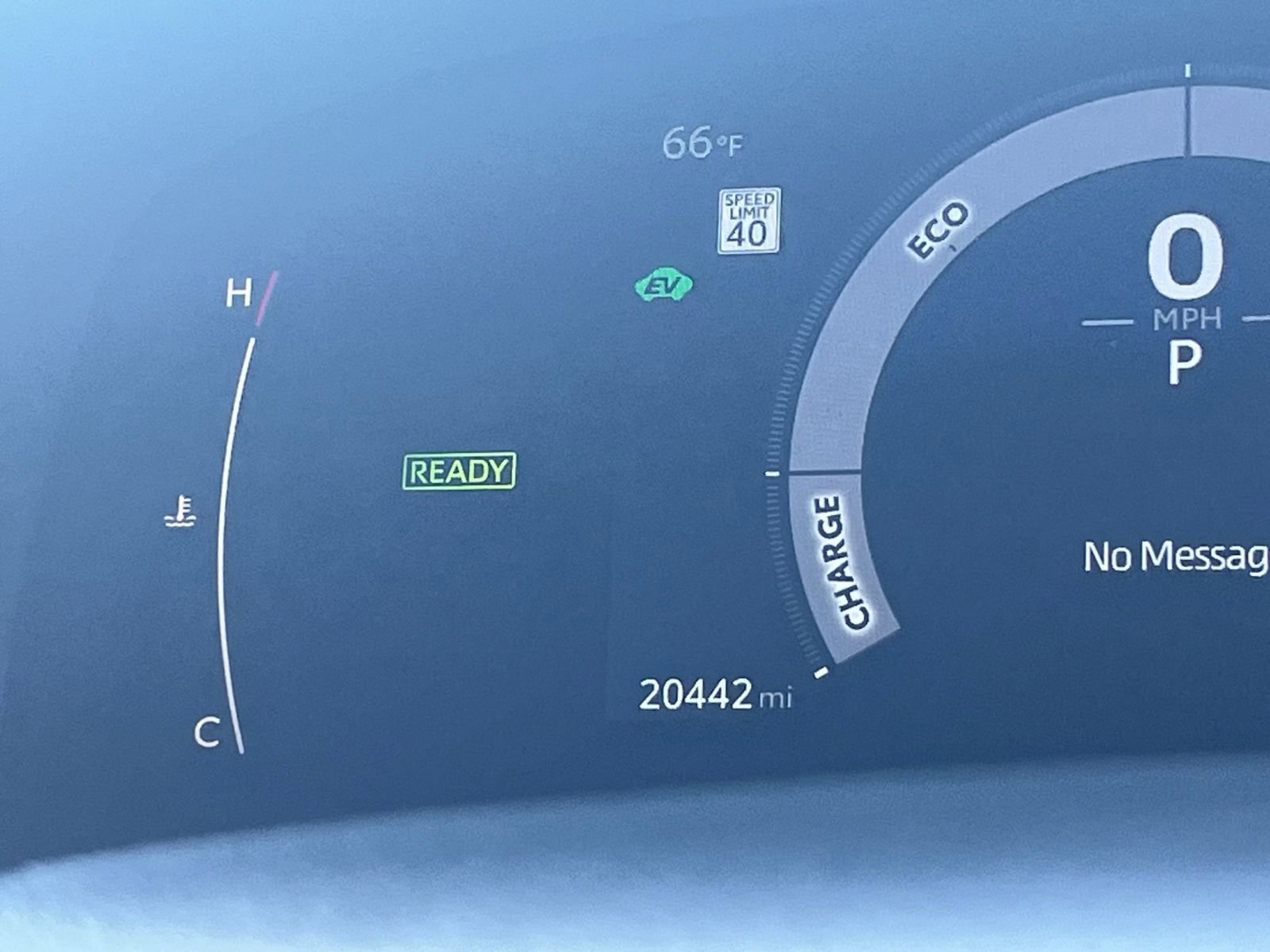 Used 2025 Toyota Camry LE image 40