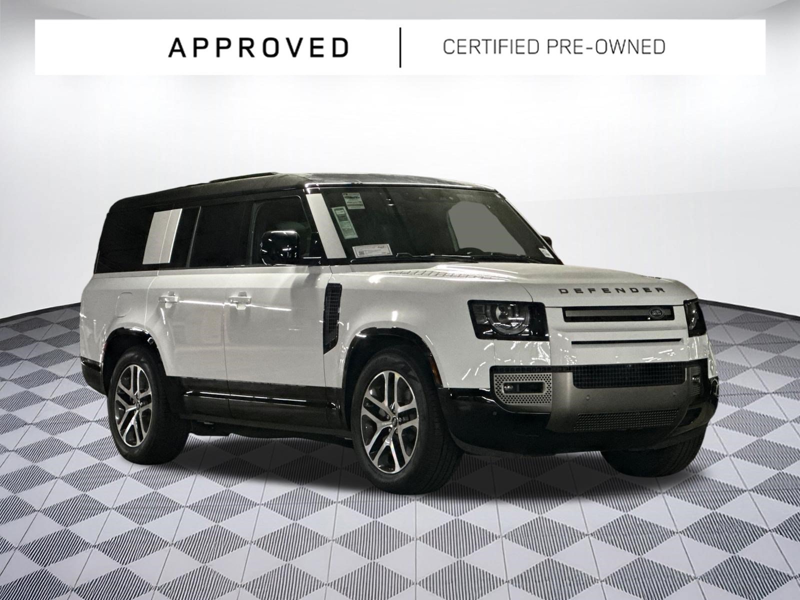 Used 2025 Land Rover Defender 130 X-Dynamic SE AWD/4WD image 6