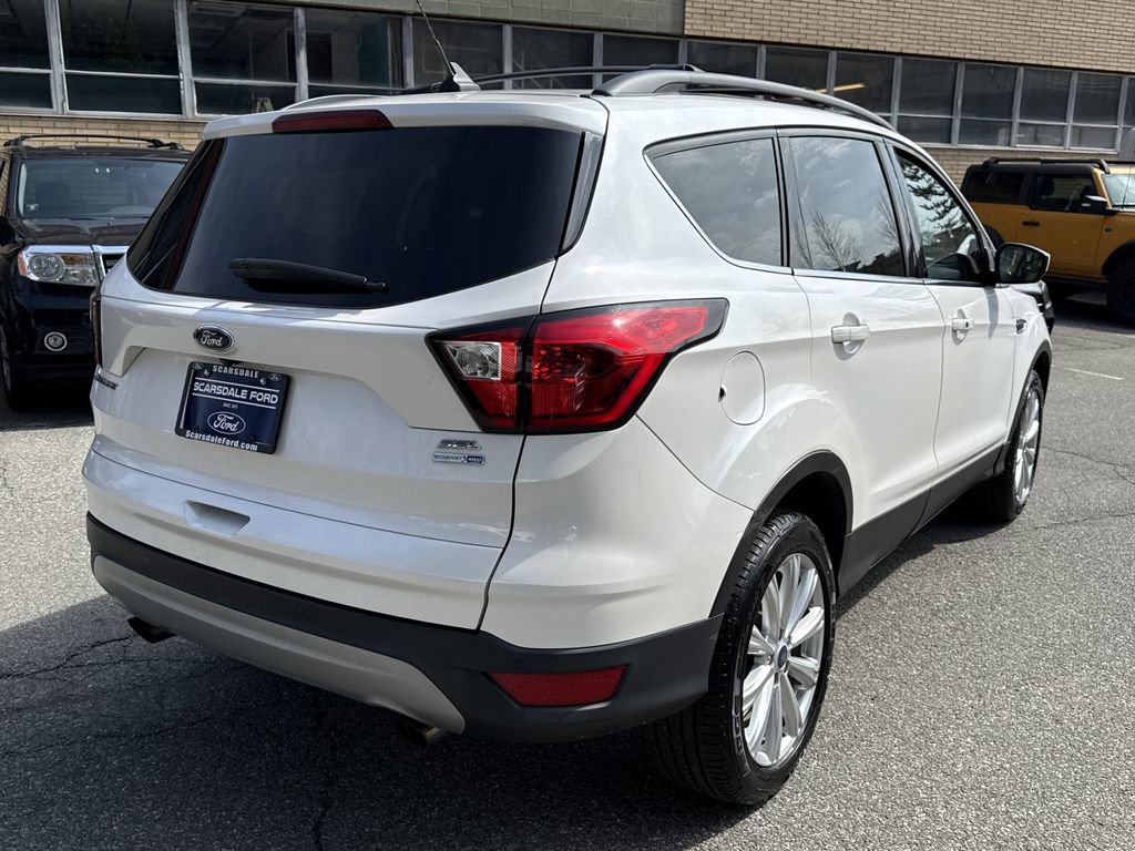 Used 2019 Ford Escape SEL image 4