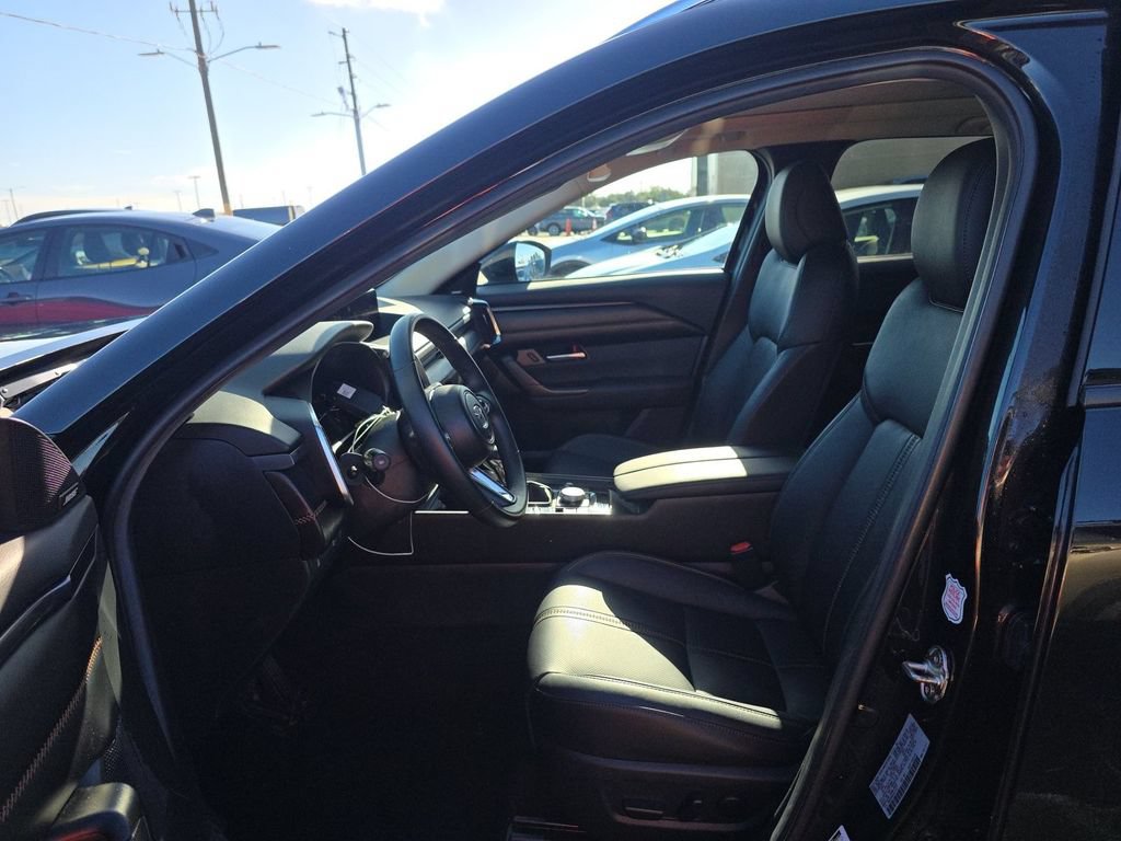 Used 2025 MAZDA CX-50 AWD 2.5 S w/ Premium Plus Pkg image 3