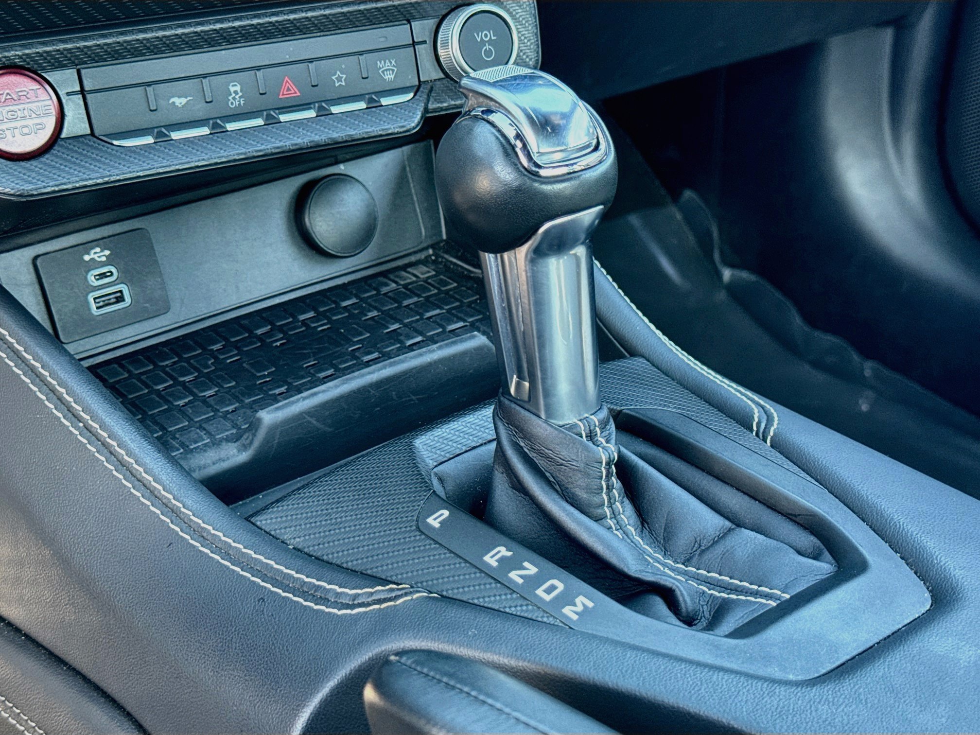 Used 2024 Ford Mustang GT Premium w/ GT Performance Package RWD image 19