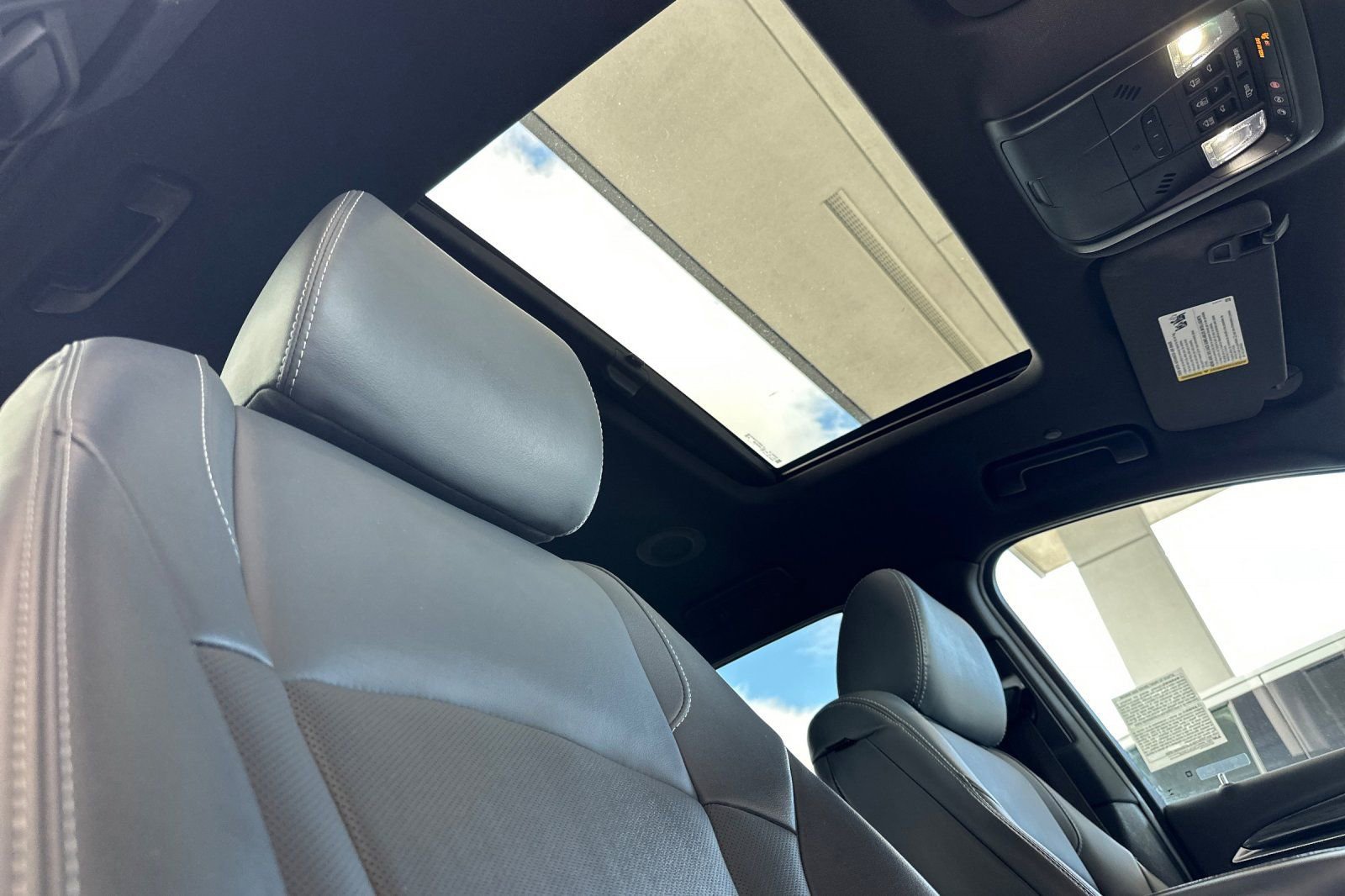 Used 2023 Buick Enclave Premium w/ Experience Buick Package image 17