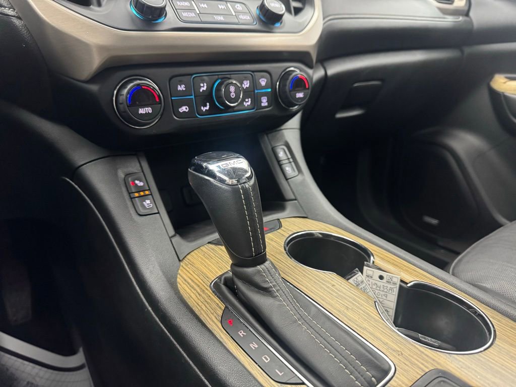 Used 2019 GMC Acadia Denali image 28
