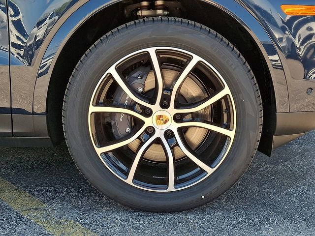New 2026 Porsche Cayenne AWD/4WD image 12