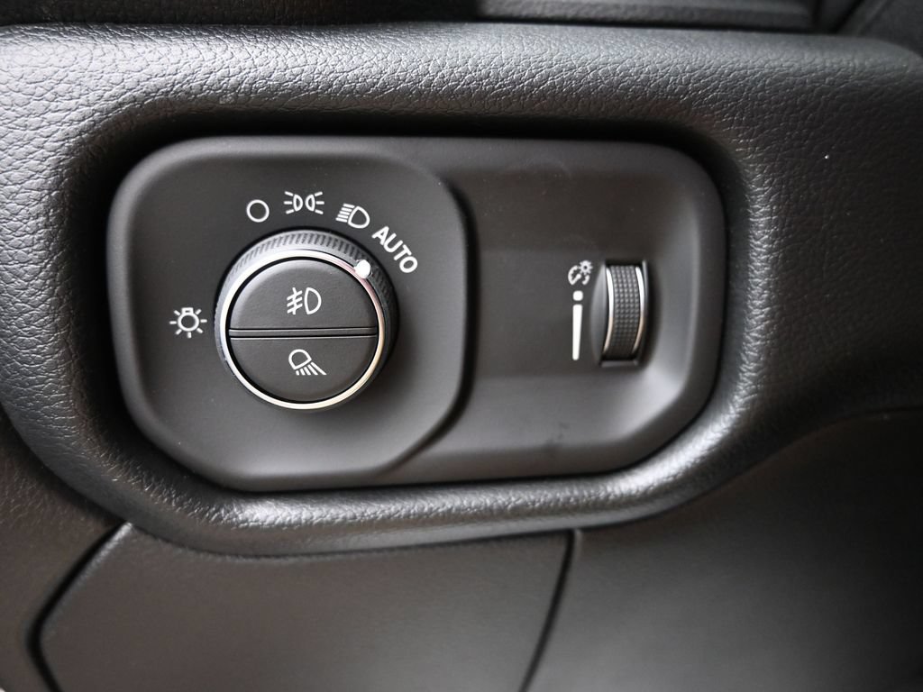 New 2026 RAM 3500 Tradesman AWD/4WD image 36