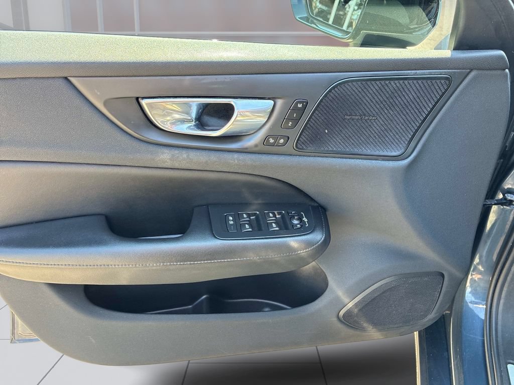 Used 2023 Volvo S60 T8 Plus AWD/4WD image 27