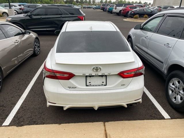 Used 2019 Toyota Camry SE w/ Audio Package image 4