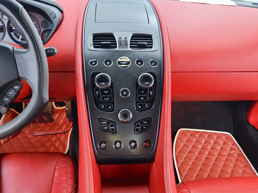 Used 2014 Aston Martin Vanquish Coupe image 27