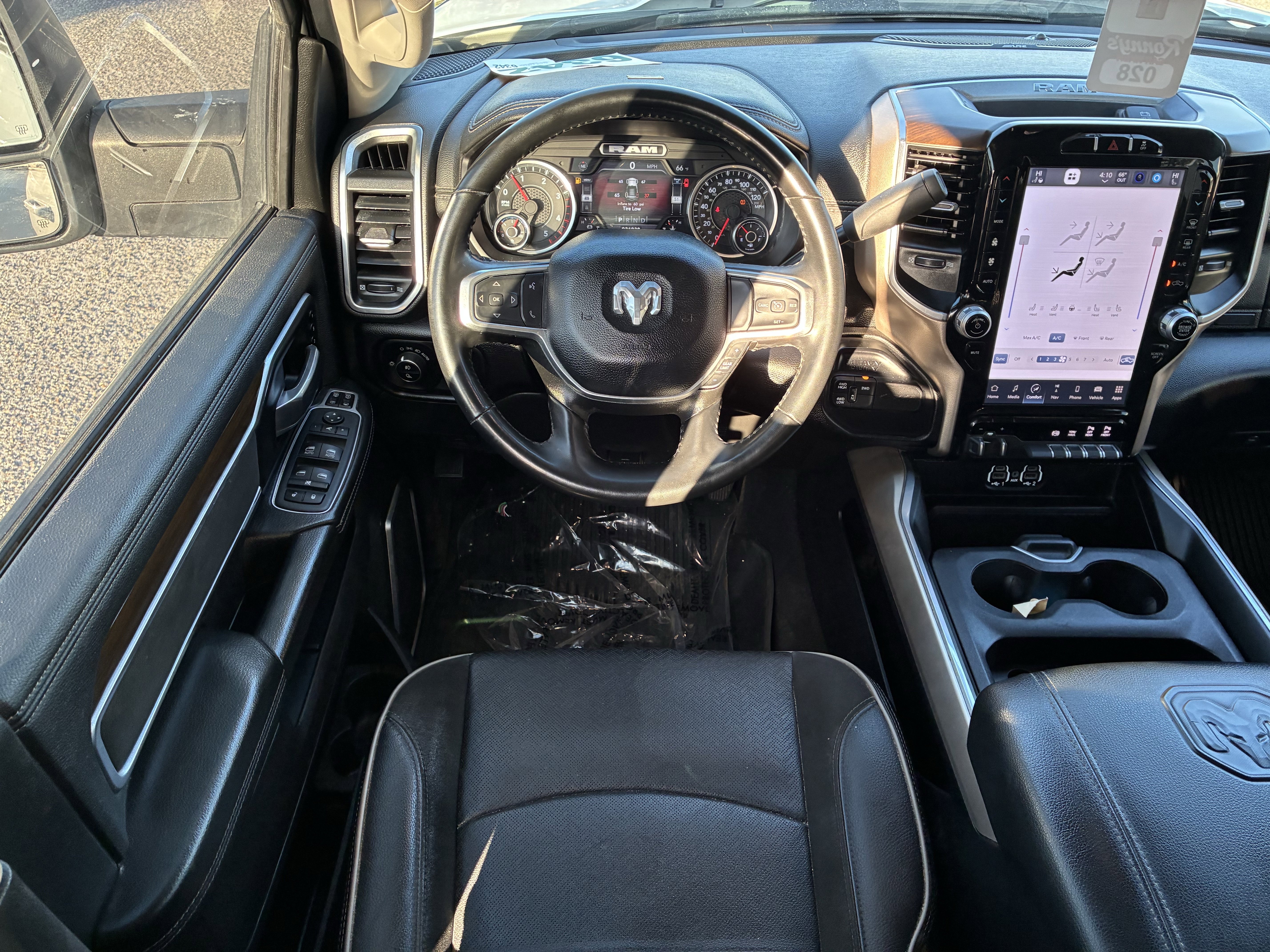 Used 2024 RAM 2500 Laramie image 10