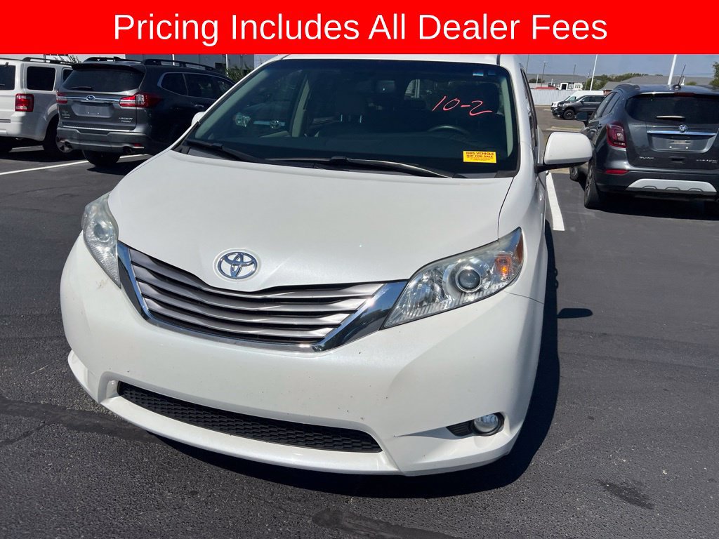 Used 2017 Toyota Sienna XLE FWD image 9