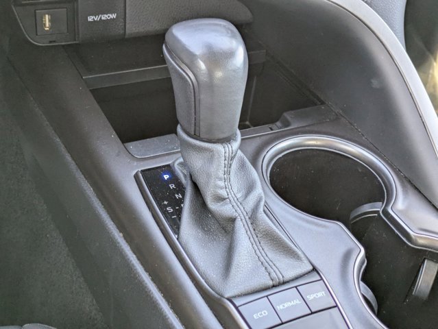 Used 2024 Toyota Camry SE image 11