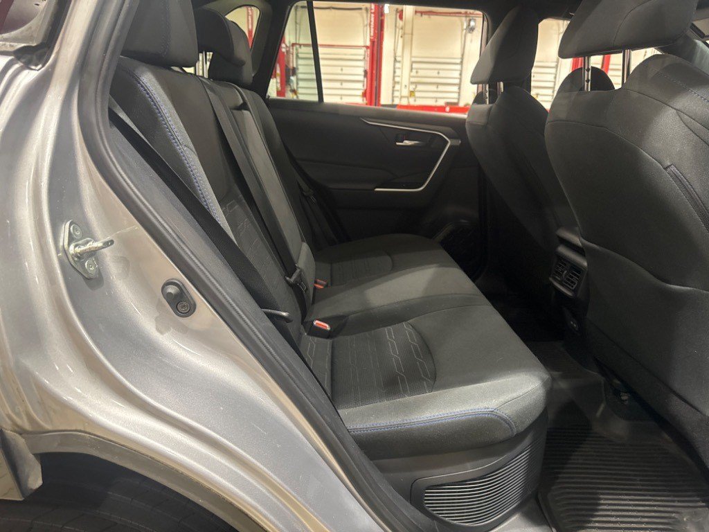 Used 2022 Toyota RAV4 SE AWD/4WD image 42