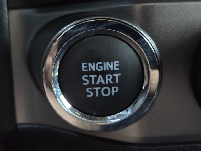Used 2023 Toyota Tacoma Limited AWD/4WD image 33