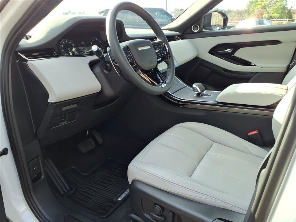 Used 2026 Land Rover Range Rover Evoque S AWD/4WD image 17