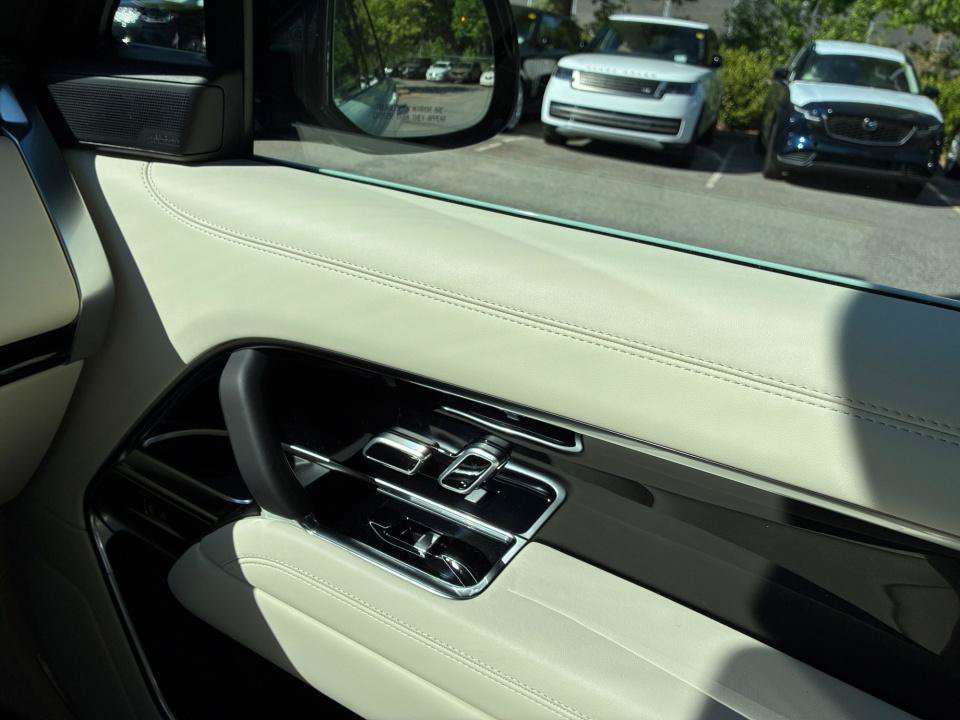 New 2026 Land Rover Range Rover SE AWD/4WD image 31