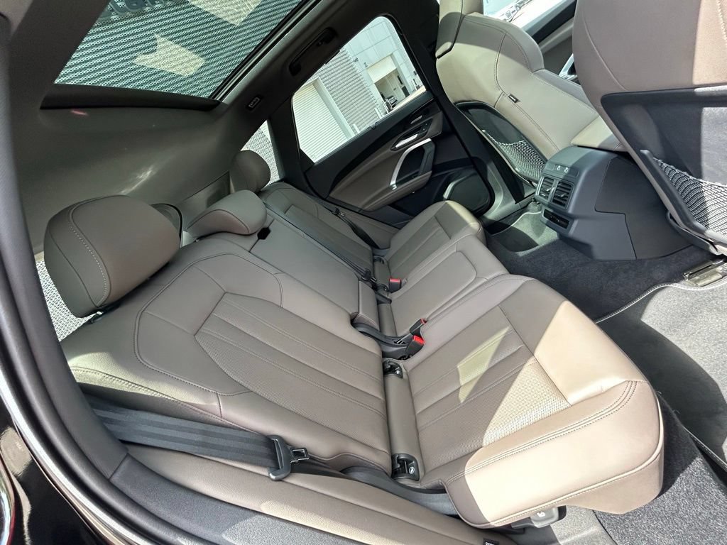 Used 2025 Audi Q5 Premium Plus w/ Premium Plus AWD/4WD image 50