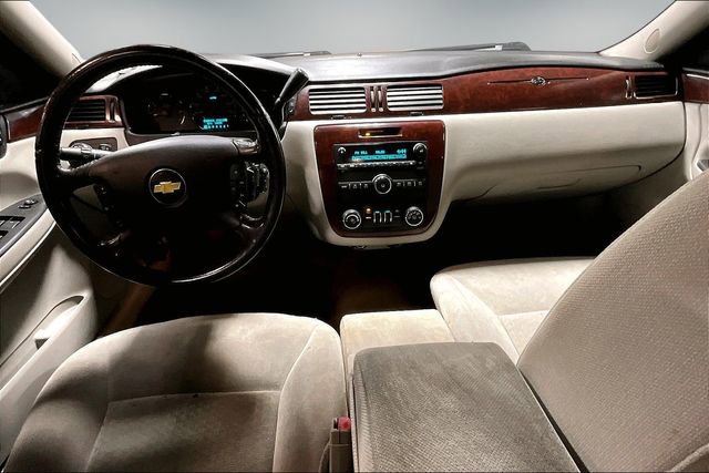 Used 2006 Chevrolet Impala LT w/ Preferred Equipment Group FWD image 6