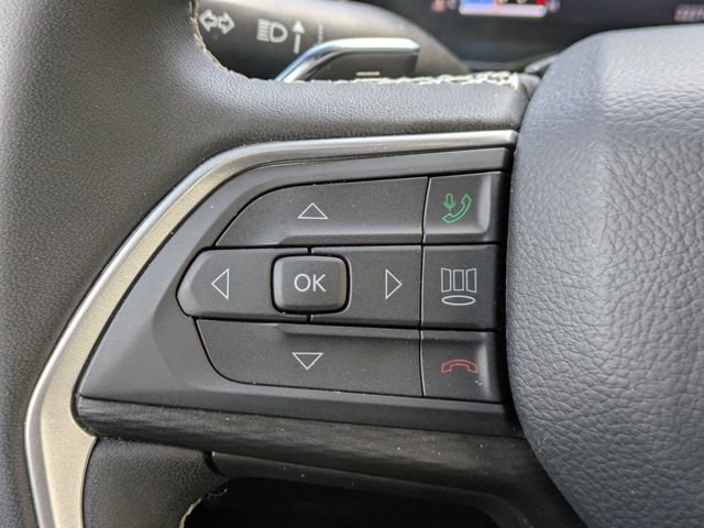 Used 2024 Jeep Grand Cherokee L Laredo image 31