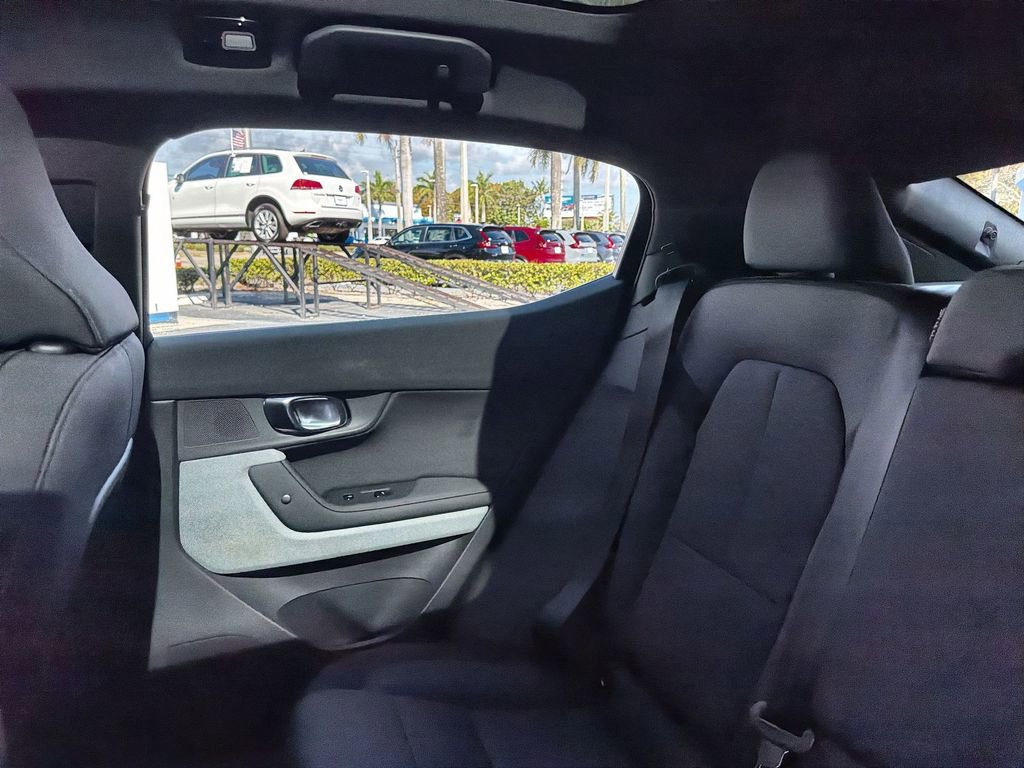 Used 2021 Polestar Polestar 2 image 13