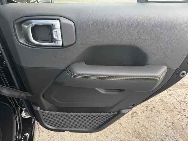New 2026 Jeep Gladiator Sport AWD/4WD image 15
