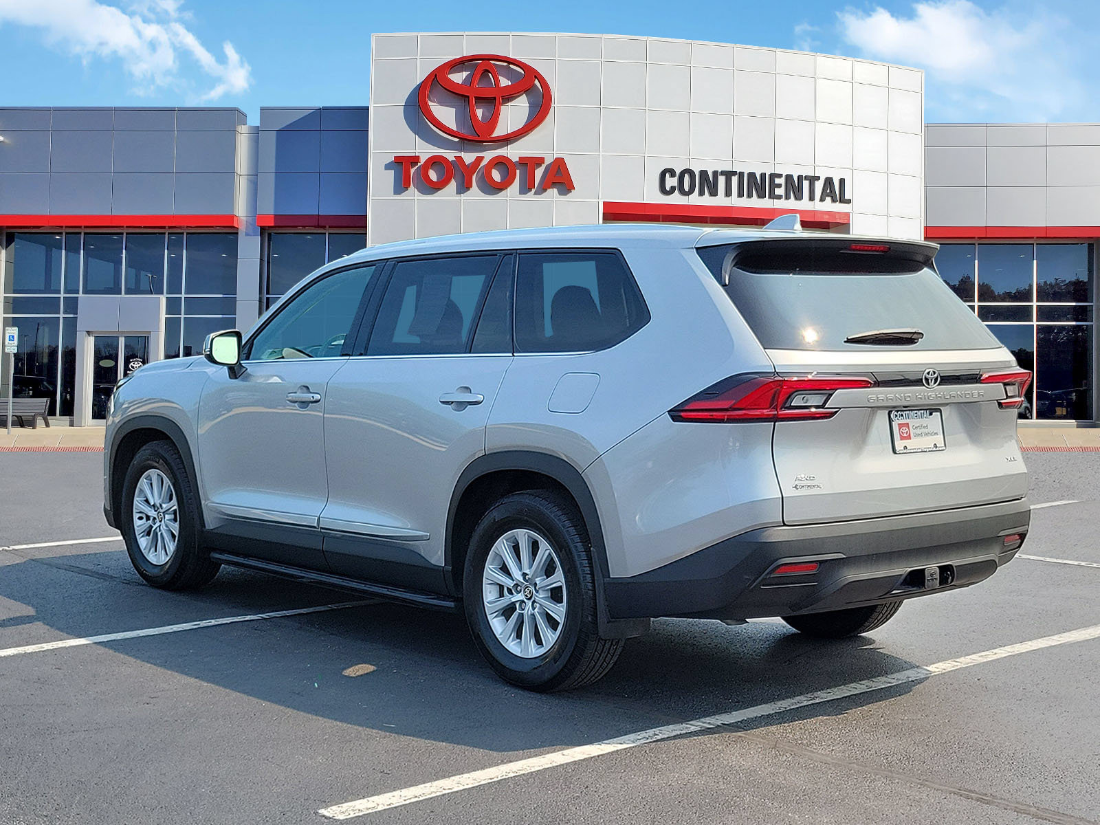 Certified 2026 Toyota Grand Highlander AWD image 4